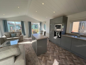 The Lakeland Twin Lodge Lodge