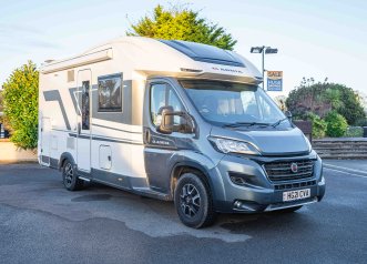 Adria Matrix 600 DT 2021 for sale