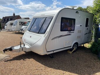 Elddis AVANTE 362, 2 BERTH SINGLE AXLE TOURING CARAVAN, MOTOR MOVER +AWNING, 2 berth, (2010) Touring Caravan