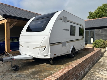 Corringham canopy bed deals